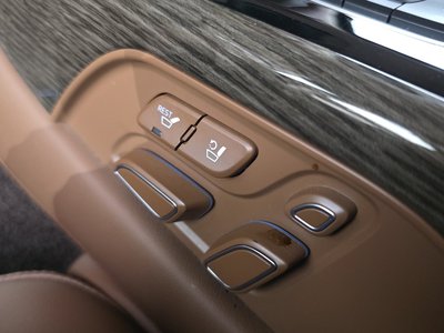 2021 Genesis G90 缩略图 31