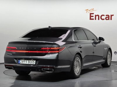 GENESIS G90 - 3