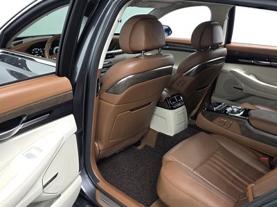 2021 Genesis G90 缩略图 17