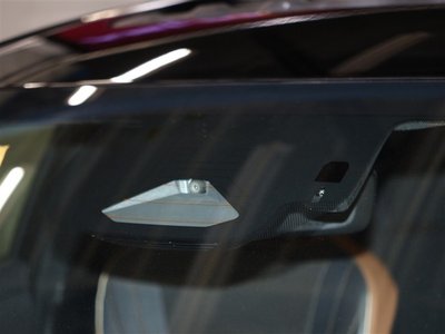 TOYOTA CROWN CROSSOVER - 7