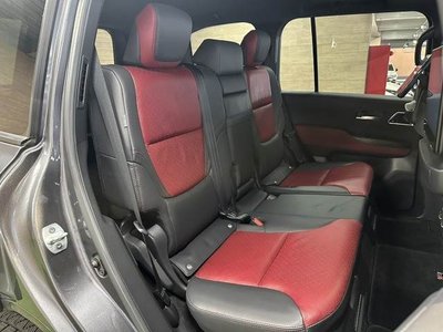 TOYOTA LAND CRUISER 300 - 10
