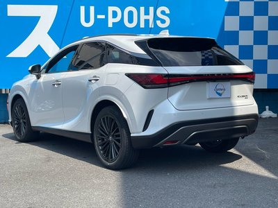 2023 Lexus RX photo 3