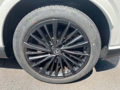 صورة مصغرة 25 لـ 2023 Lexus RX
