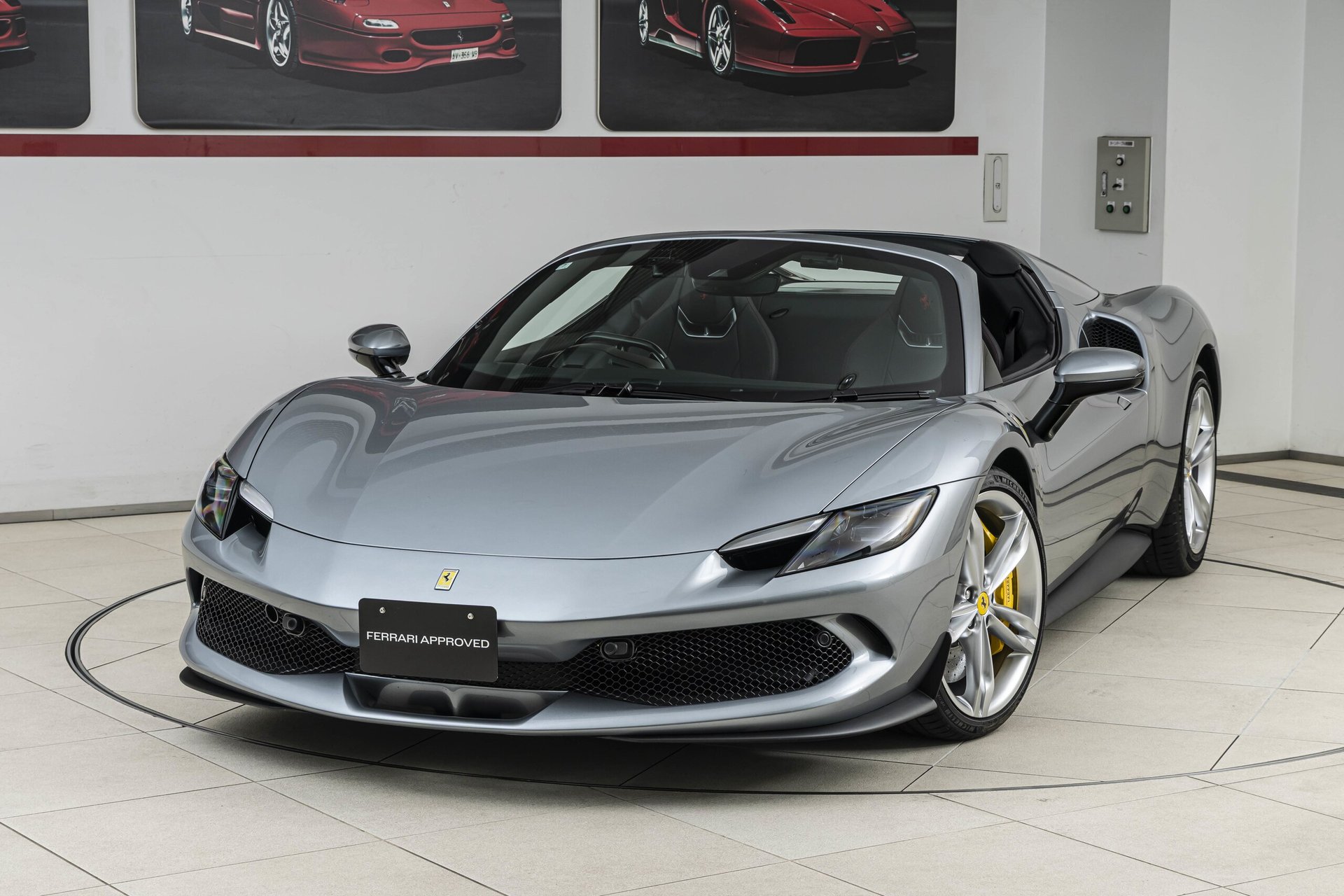 FERRARI 296 GTS - View 1