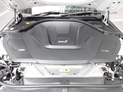 BMW I4 - 10