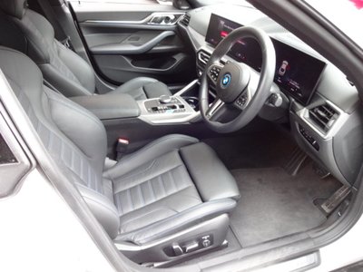 2025 BMW I4 — миниатюра 14