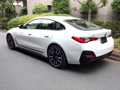 BMW I4 - 8