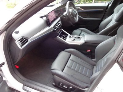 2025 BMW I4 — миниатюра 12