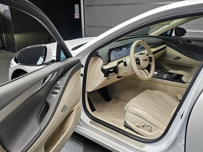 GENESIS G80 (RG3) - 10
