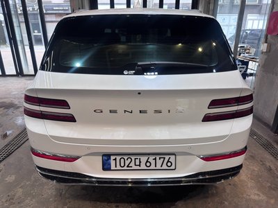 GENESIS GV80 - 3