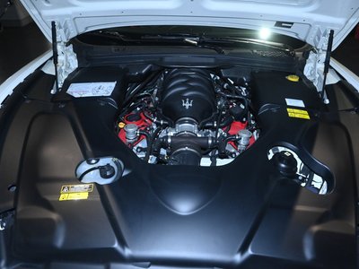 صورة مصغرة 21 لـ 2020 Maserati GRANCABRIO