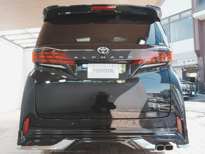TOYOTA ALPHARD - 10