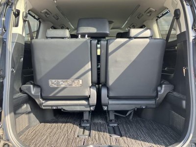 TOYOTA ALPHARD - 8