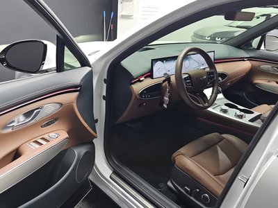 صورة مصغرة 13 لـ 2025 Genesis GV70