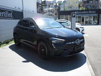 MERCEDES-BENZ GLA - 4