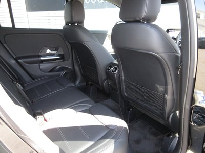 2026 Mercedes-BENZ GLA 缩略图 43