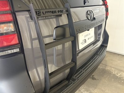 2018 Toyota LAND CRUISER PRADO — миниатюра 24