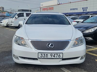 LEXUS LS - 1