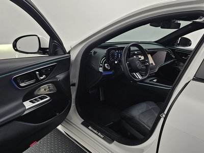 MERCEDES-BENZ E-CLASS - 10
