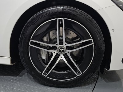 MERCEDES-BENZ E-CLASS - 6