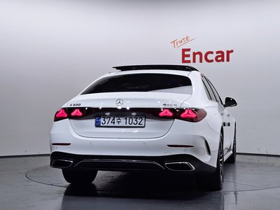 MERCEDES-BENZ E-CLASS - 4