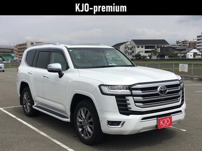 TOYOTA LAND CRUISER 300 - 1