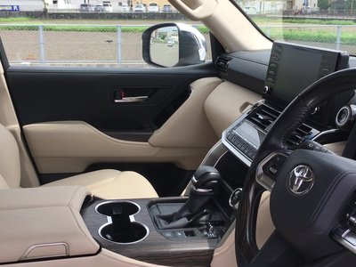 2024 Toyota LAND CRUISER 300 — миниатюра 20