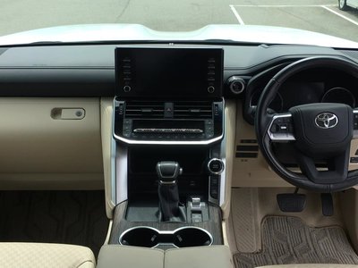2024 Toyota LAND CRUISER 300 — миниатюра 42