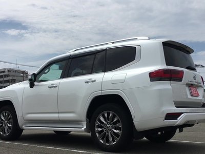 2024 Toyota LAND CRUISER 300 — миниатюра 16