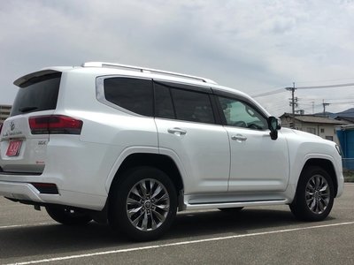 2024 Toyota LAND CRUISER 300 — миниатюра 28