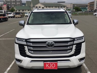 2024 Toyota LAND CRUISER 300 — миниатюра 17