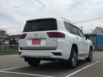 2024 Toyota LAND CRUISER 300 — миниатюра 37