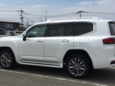 2024 Toyota LAND CRUISER 300 — миниатюра 26