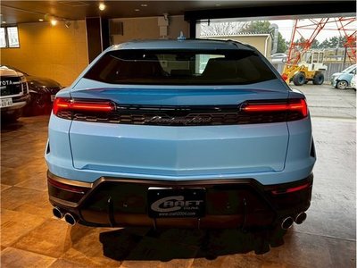 LAMBORGHINI URUS - 5