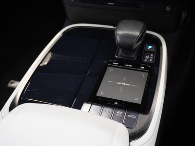 صورة مصغرة 38 لـ 2019 Lexus LS