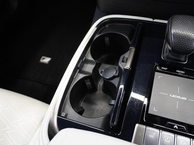 صورة مصغرة 46 لـ 2019 Lexus LS