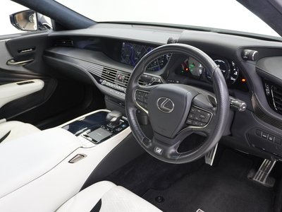 صورة مصغرة 13 لـ 2019 Lexus LS