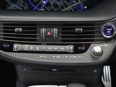 صورة مصغرة 68 لـ 2019 Lexus LS