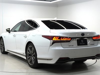 2019 Lexus LS — фото 8