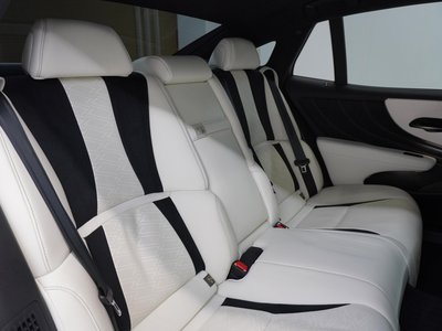صورة مصغرة 18 لـ 2019 Lexus LS