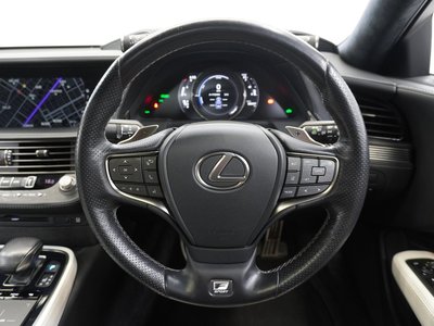 صورة مصغرة 24 لـ 2019 Lexus LS