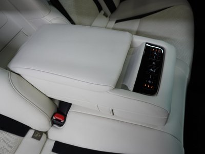 صورة مصغرة 70 لـ 2019 Lexus LS
