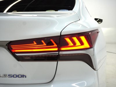 صورة مصغرة 56 لـ 2019 Lexus LS