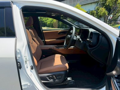 2024 Toyota CROWN SPORT 缩略图 39