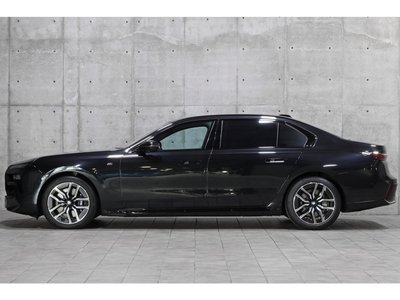 BMW 7 SERIES - 8