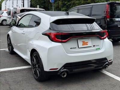 TOYOTA GR YARIS - 8