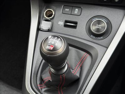 TOYOTA GR YARIS - 4