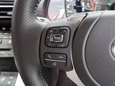 2023 Lexus RC thumbnail 38