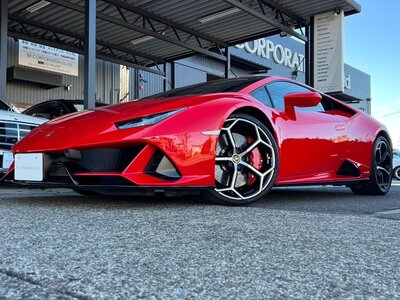 LAMBORGHINI HURACAN