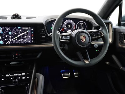 2023 Porsche CAYENNE 缩略图 40